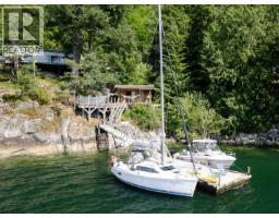 585 ERRINGTON WAY, Gambier Island, British Columbia