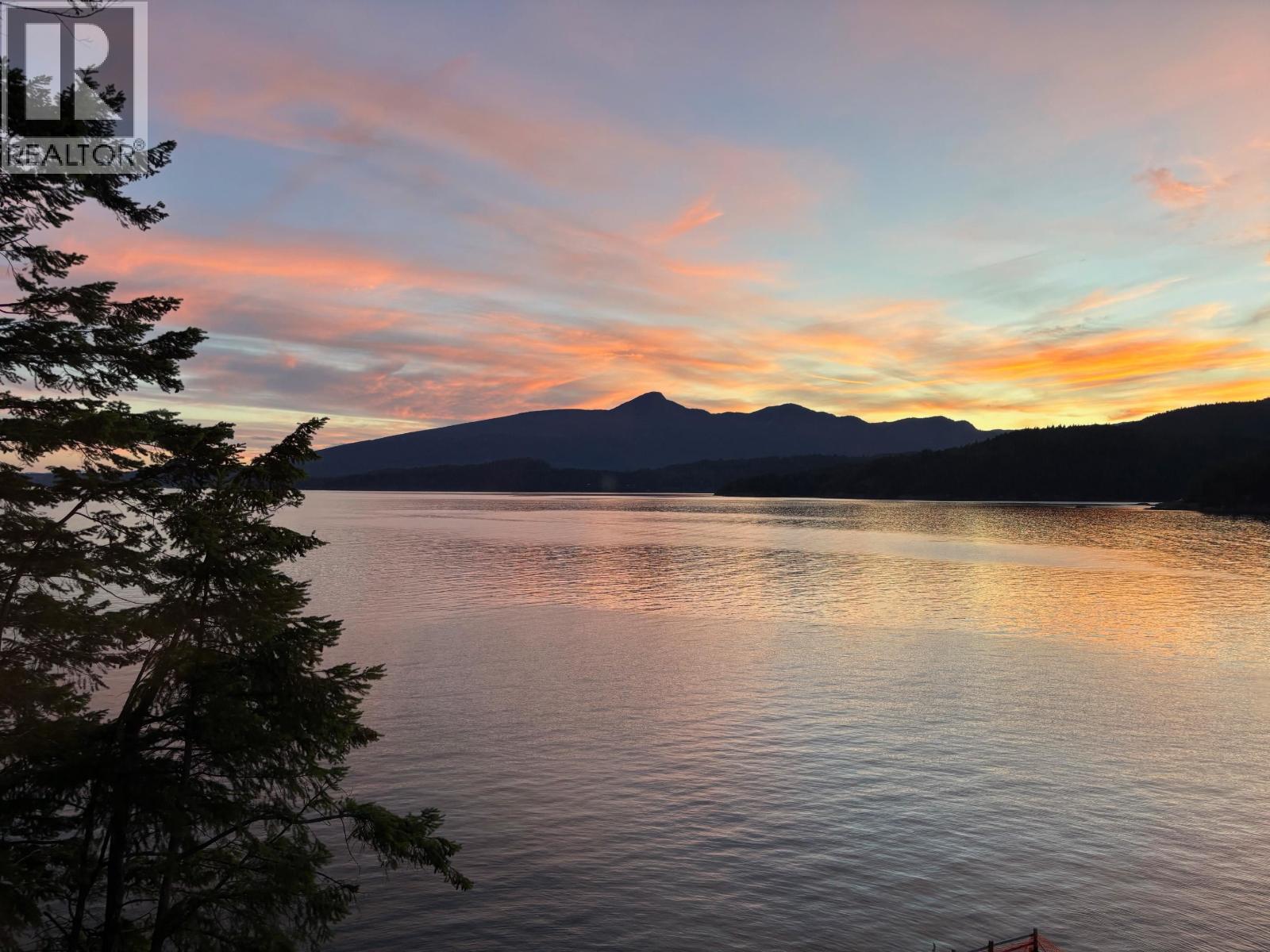 585 Errington Way, Gambier Island, British Columbia  V0N 1V0 - Photo 6 - R3137423