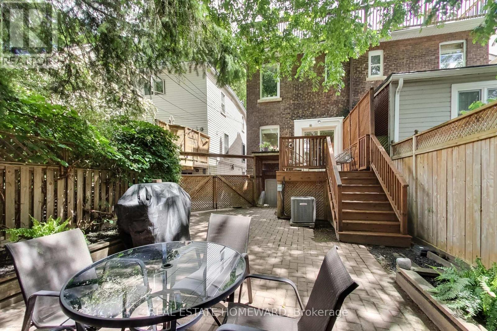 138 Lee Avenue, Toronto, Ontario M4E 2P3 - Photo 36 - E13459928