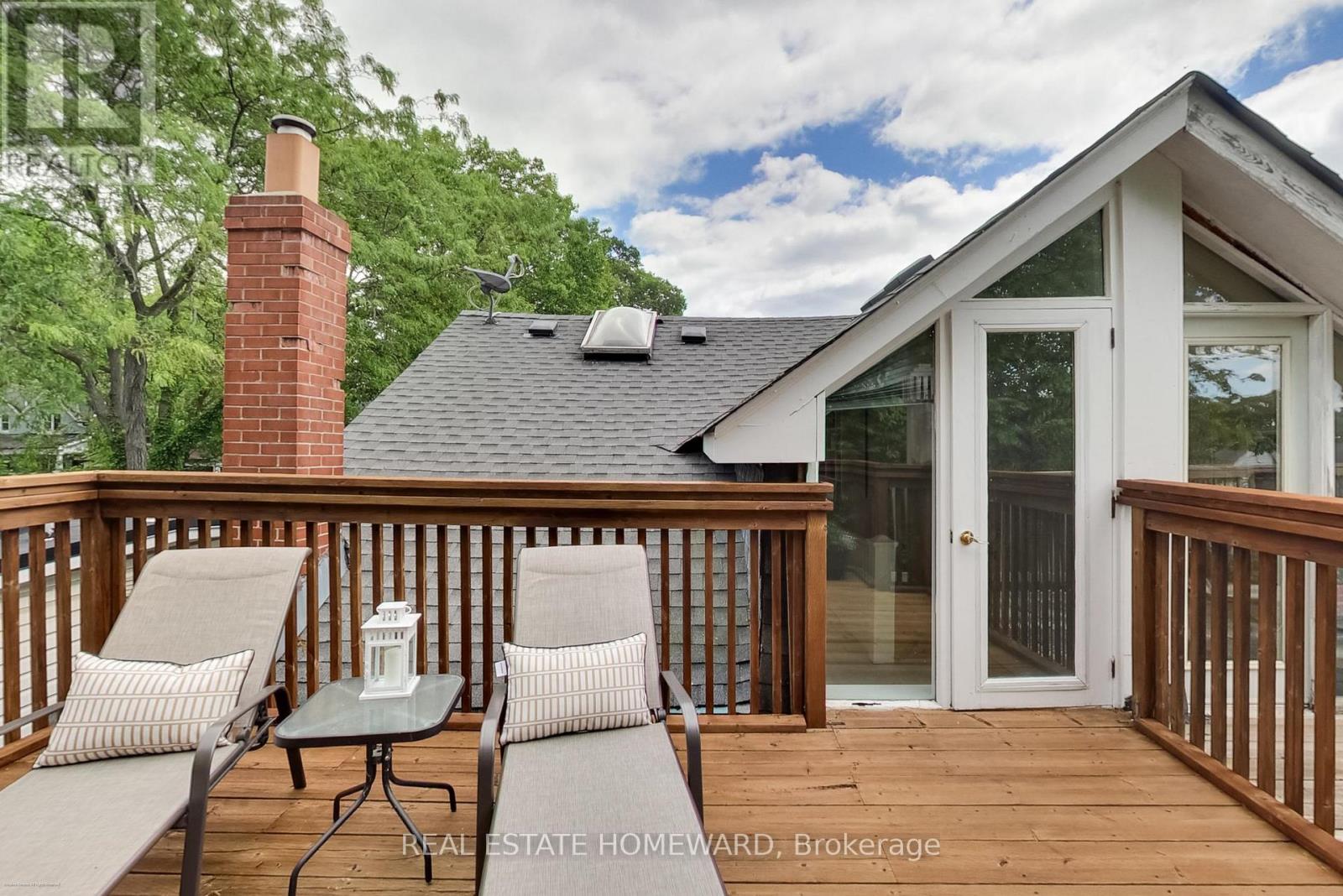 138 Lee Avenue, Toronto, Ontario M4E 2P3 - Photo 33 - E13459928