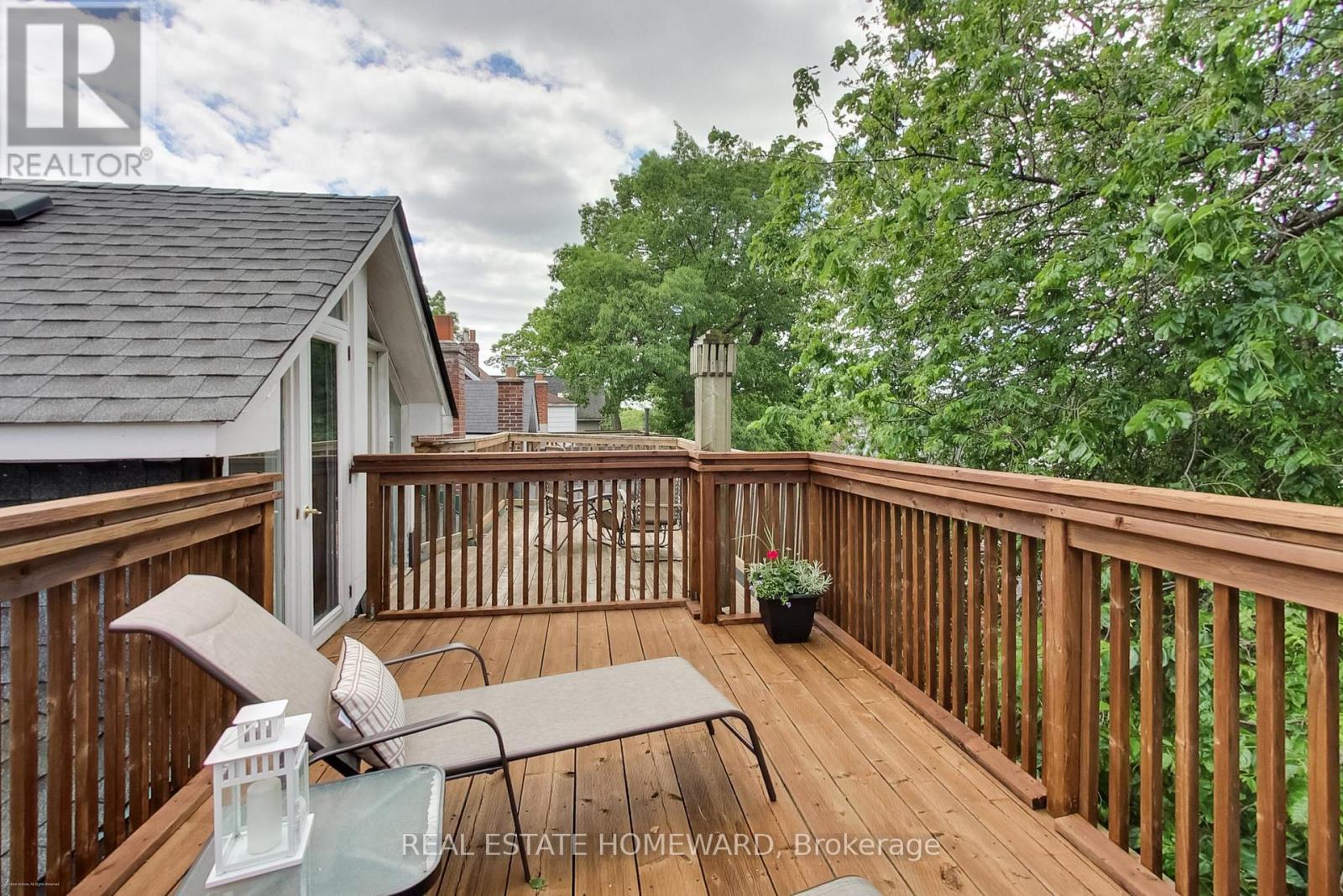 138 Lee Avenue, Toronto, Ontario M4E 2P3 - Photo 34 - E13459928