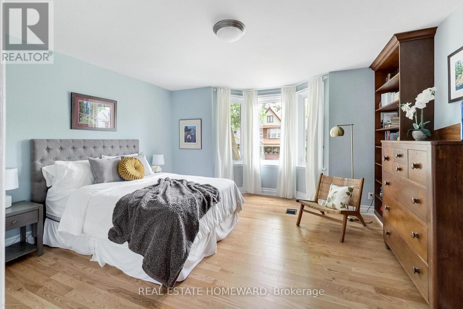 138 Lee Avenue, Toronto, Ontario M4E 2P3 - Photo 19 - E13459928