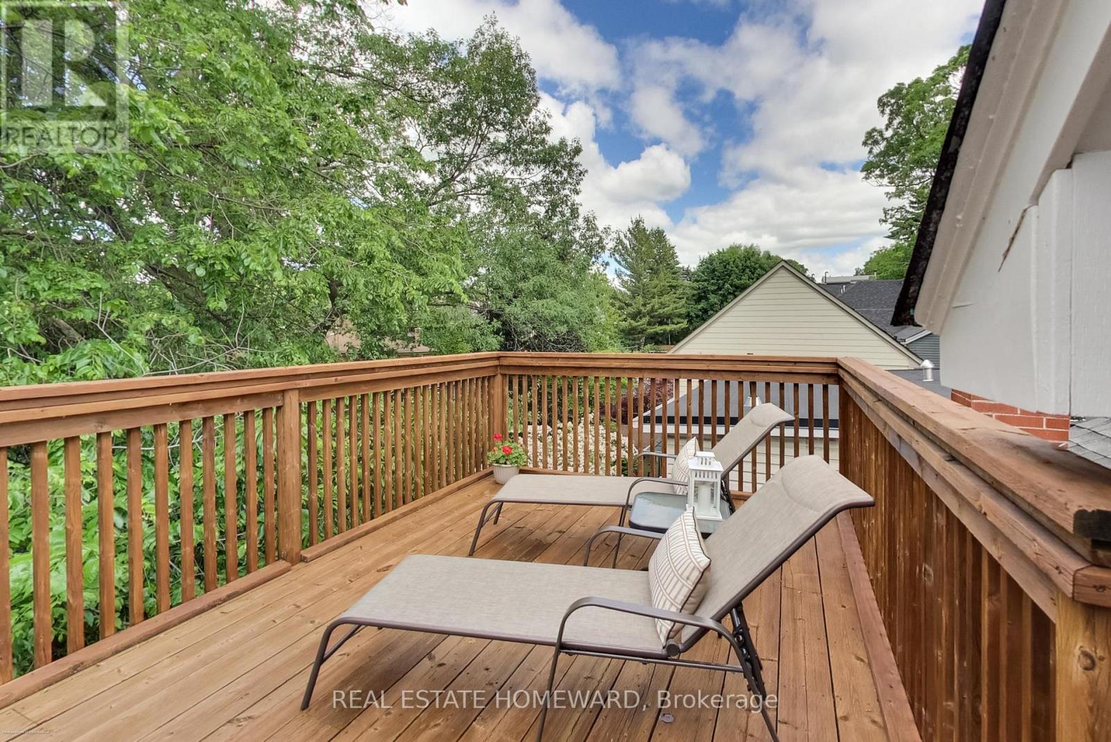 138 Lee Avenue, Toronto, Ontario M4E 2P3 - Photo 31 - E13459928