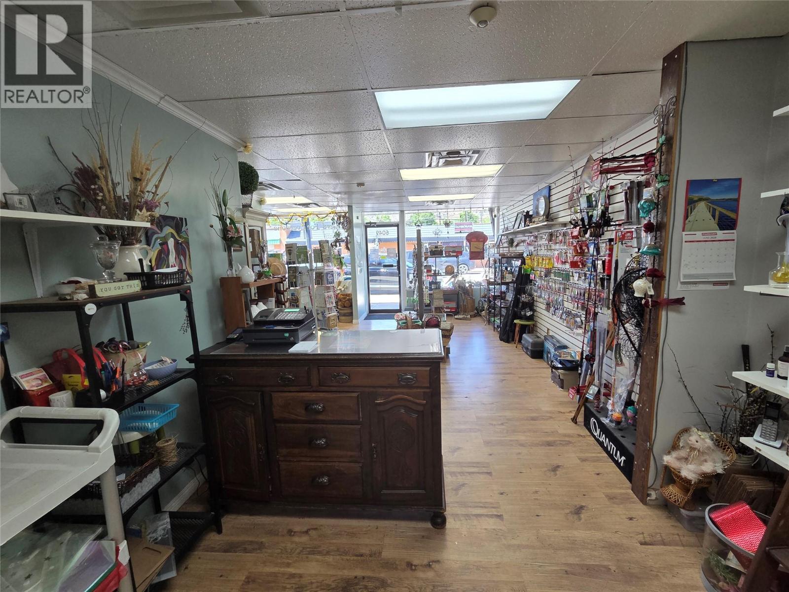6049 Main Street, Oliver, British Columbia  V0H 1T0 - Photo 6 - 10391201