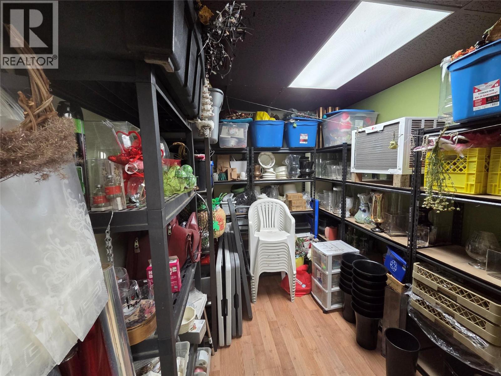 6049 Main Street, Oliver, British Columbia  V0H 1T0 - Photo 14 - 10391201