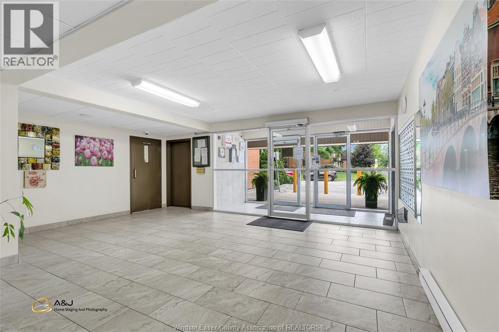 6311 Thornberry Crescent Unit# 300, Windsor, Ontario  N8T 3A5 - Photo 6 - 26014545