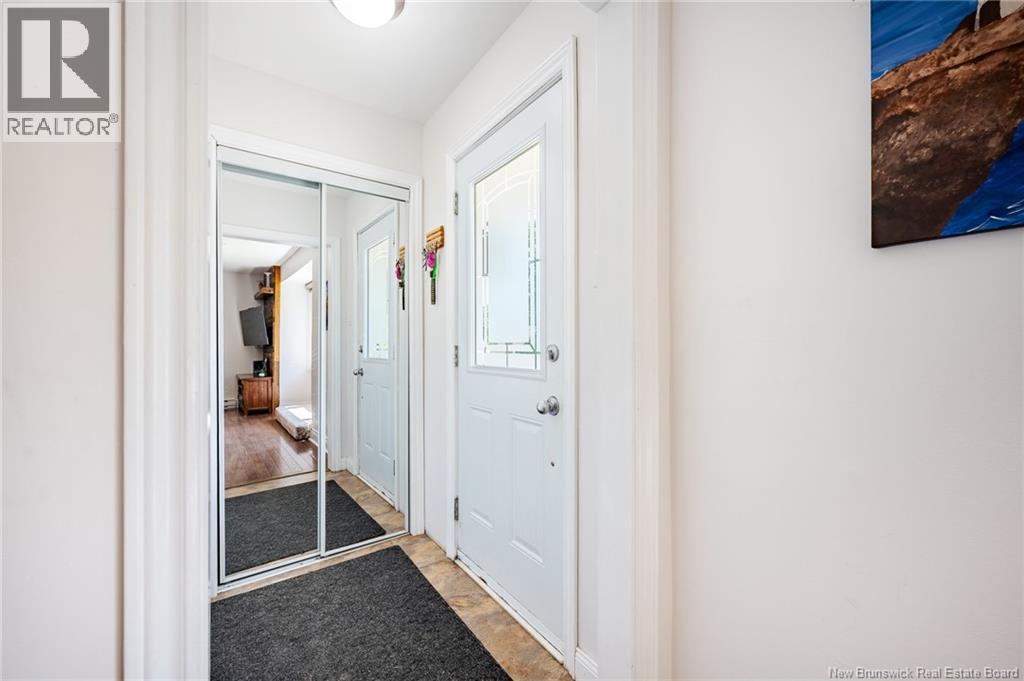695 Reid Street, Fredericton, New Brunswick  E3B 3V6 - Photo 5 - NB142208