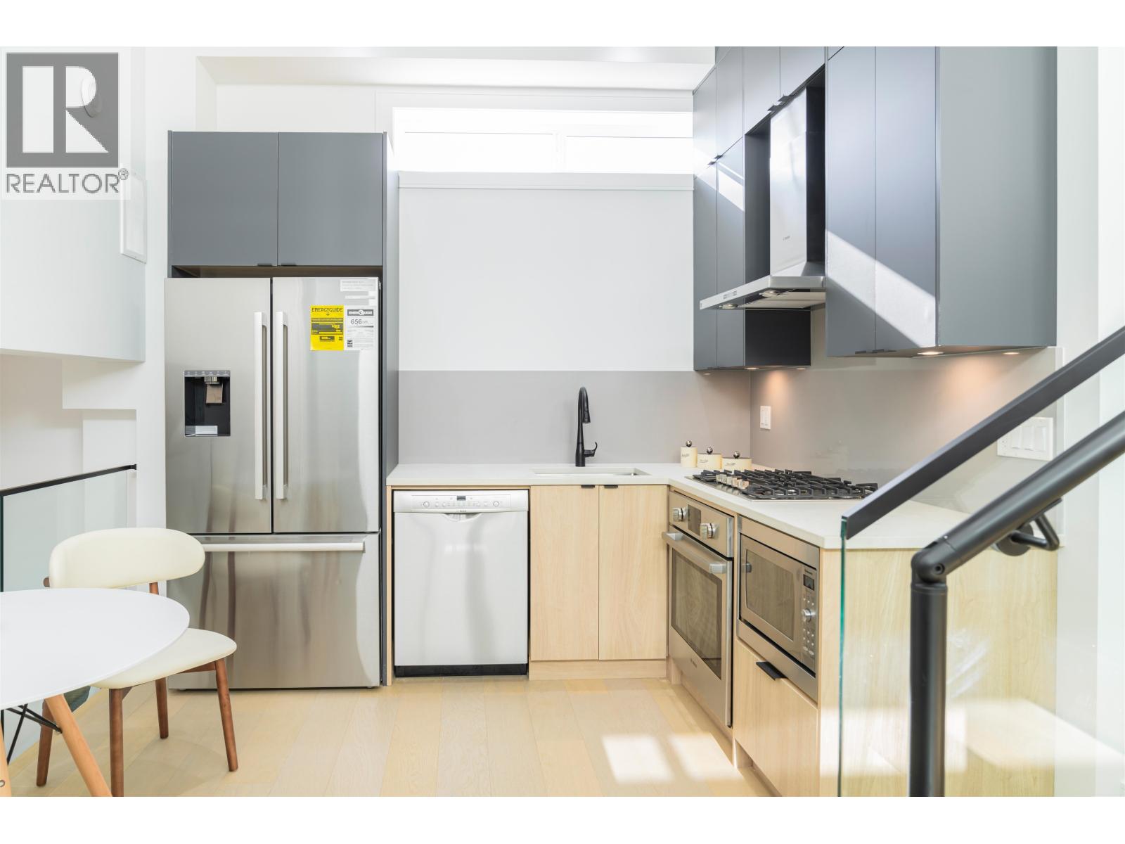 7355 Oak Street, Vancouver, British Columbia  V6P 1V9 - Photo 6 - R3120151