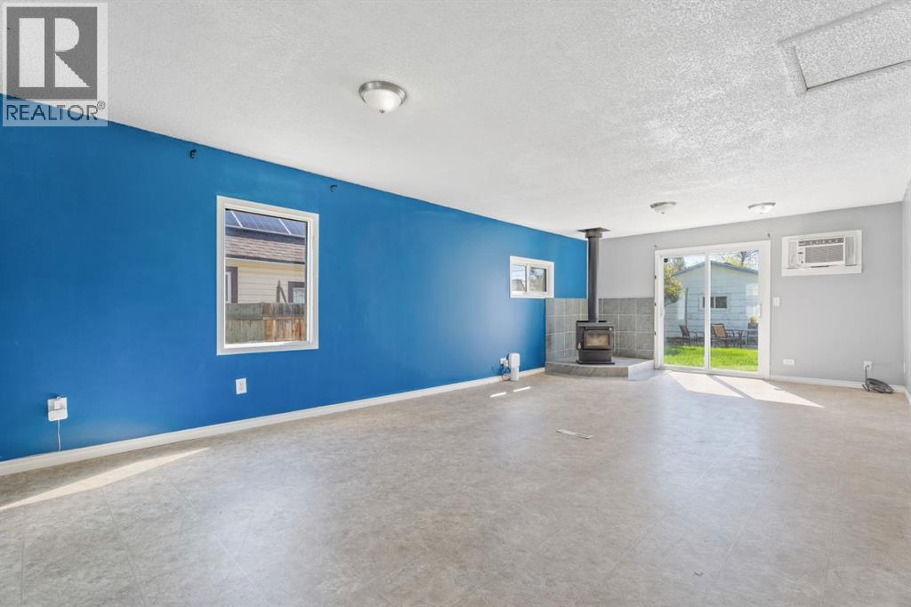 223 2 Street N, Vulcan, Alberta  T0L 2B0 - Photo 4 - A2314047