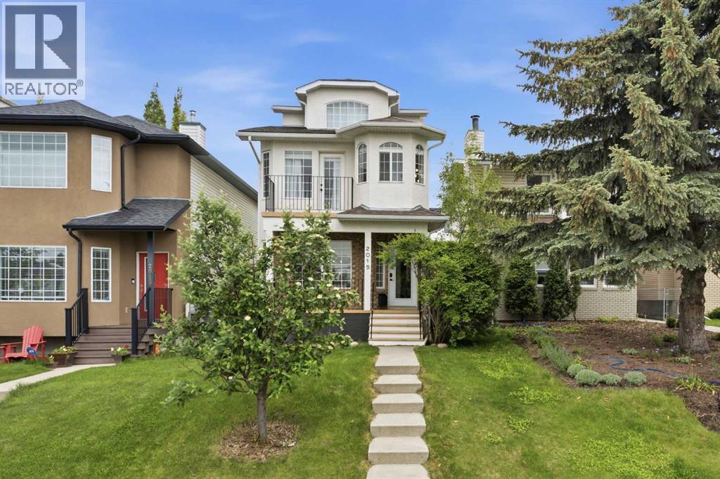 2015 36 Avenue SW, Calgary, Alberta