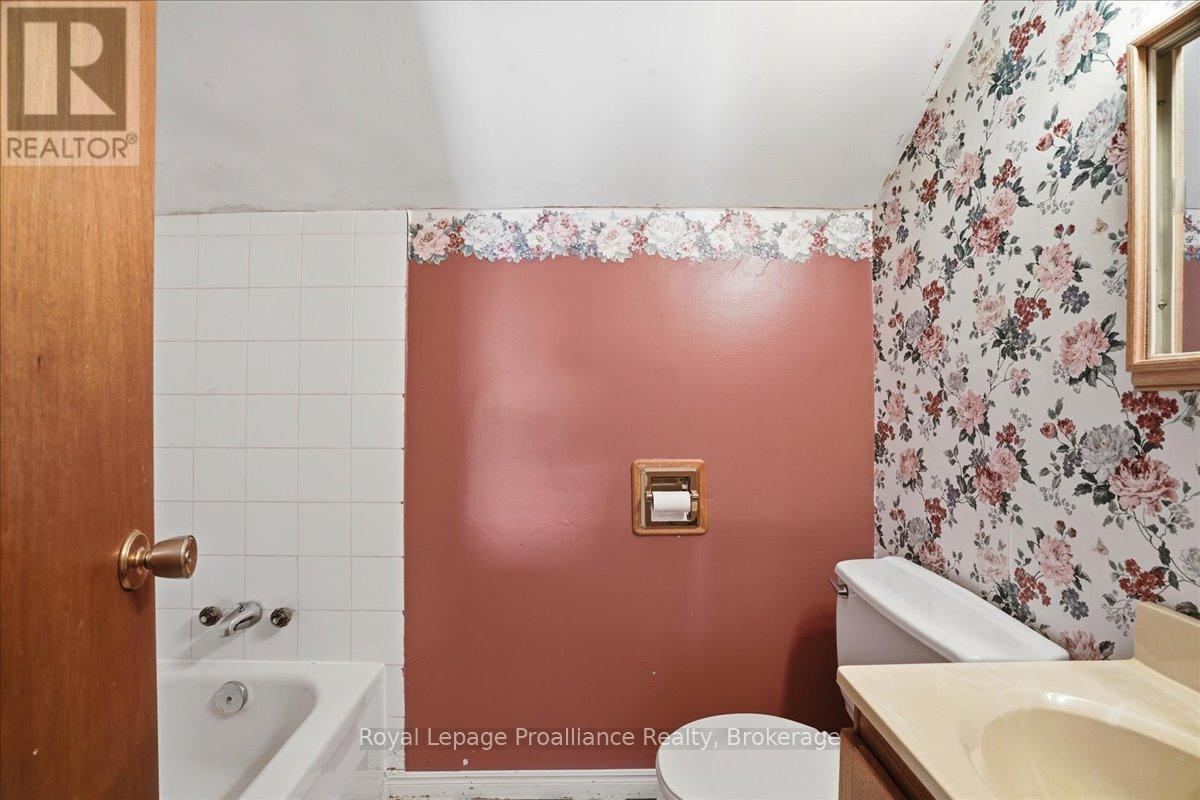 1710 Old Wooler Road, Quinte West, Ontario  K0K 3M0 - Photo 24 - X13462834