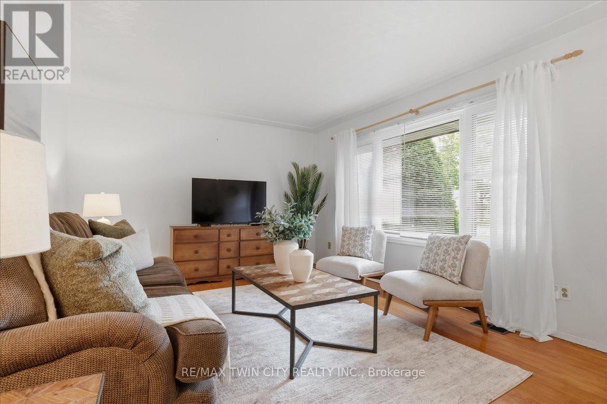 118 Wilfred Avenue, Kitchener, Ontario  N2A 1X1 - Photo 6 - X13462650