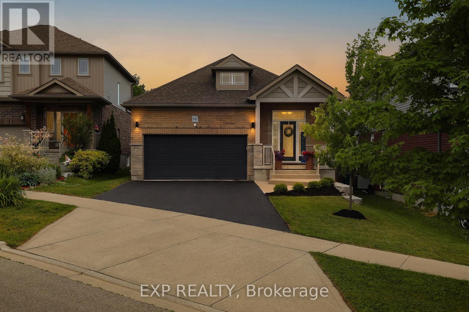 16 GOUDA PLACE, Cambridge, Ontario