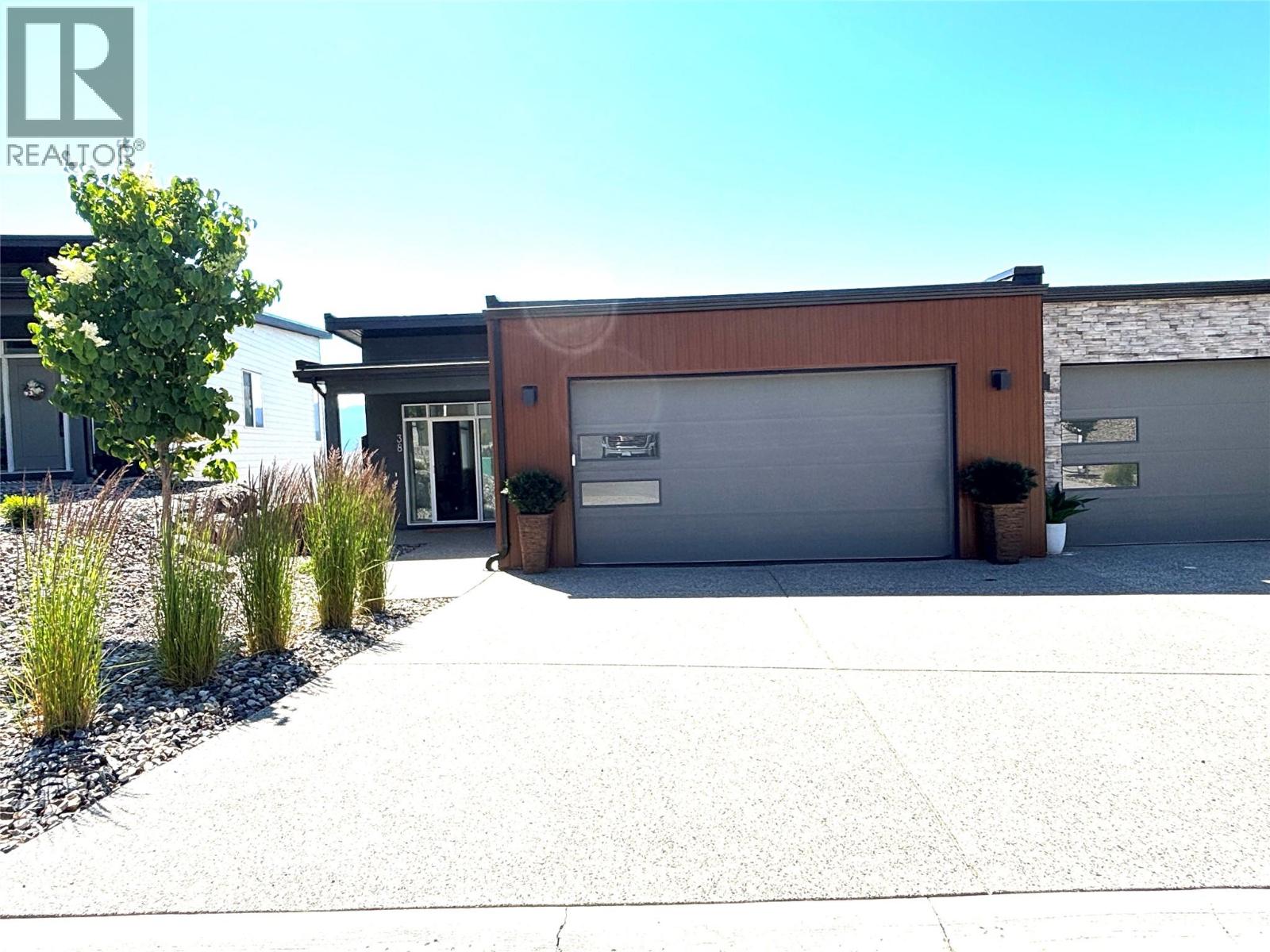 7735 Okanagan Hills Boulevard Unit# 38