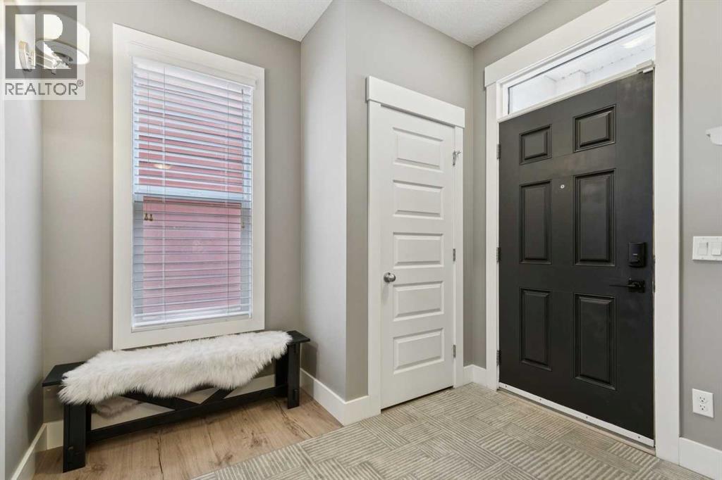 48 Masters Common Se, Calgary, Alberta  T3M 2B8 - Photo 2 - A2321952