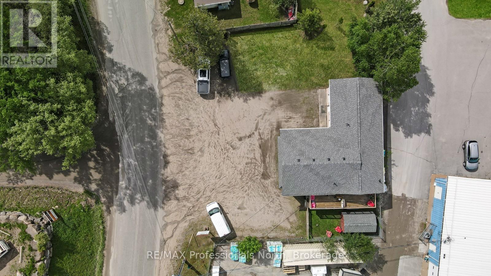 13 Industrial Park Road, Dysart Et Al (Dysart), Ontario  K0M 1S0 - Photo 3 - X13462804