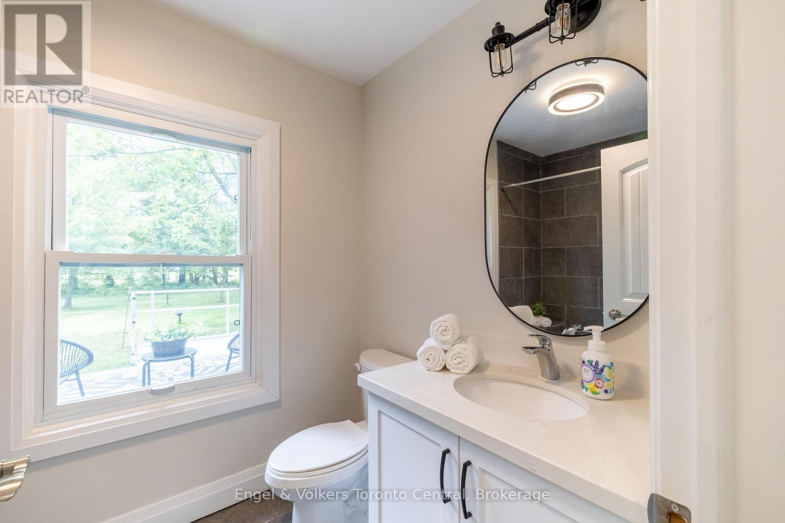 37 Spencer Street, Bracebridge (Monck (Bracebridge)), Ontario  P1L 1E1 - Photo 17 - X13462856