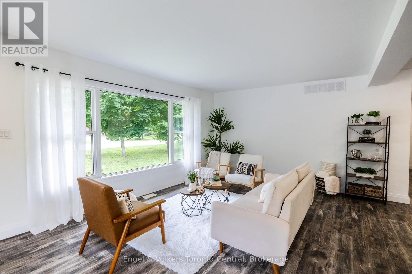 37 Spencer Street, Bracebridge (Monck (Bracebridge)), Ontario  P1L 1E1 - Photo 4 - X13462856