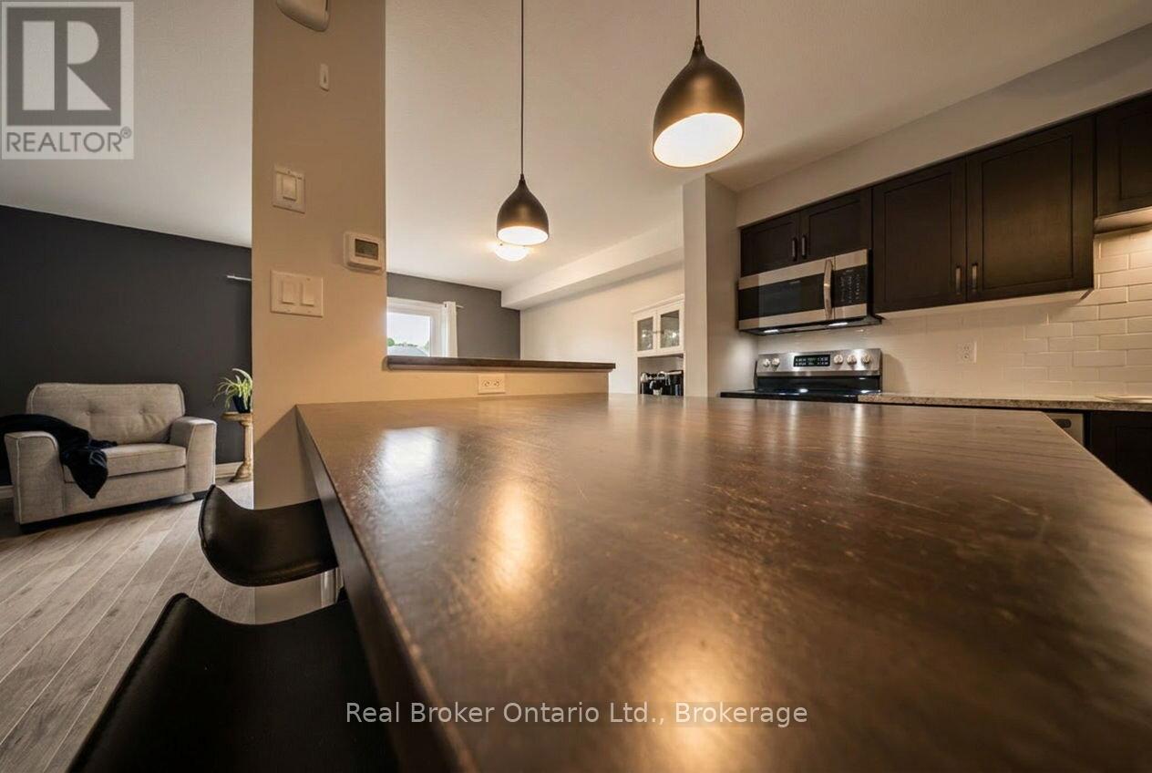 21 - 30 Imperial Road S, Guelph (Willow West/sugarbush/west Acres), Ontario  N1K 1Y1 - Photo 11 - X13462864