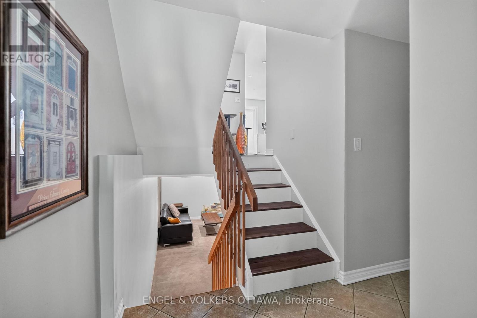 258 Carillon Street, Ottawa, Ontario  K1L 5X6 - Photo 4 - X13462788