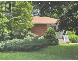 2061 FAIRBANKS AVENUE, Ottawa, Ontario