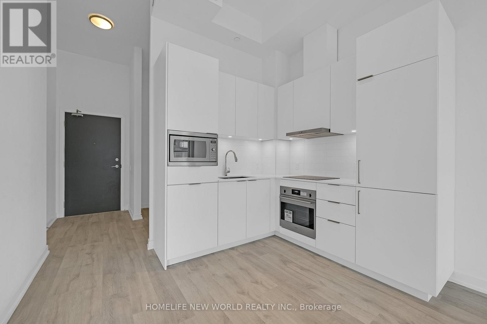 904 - 8 Olympic Garden Drive, Toronto, Ontario  M2M 0B9 - Photo 3 - C13453168