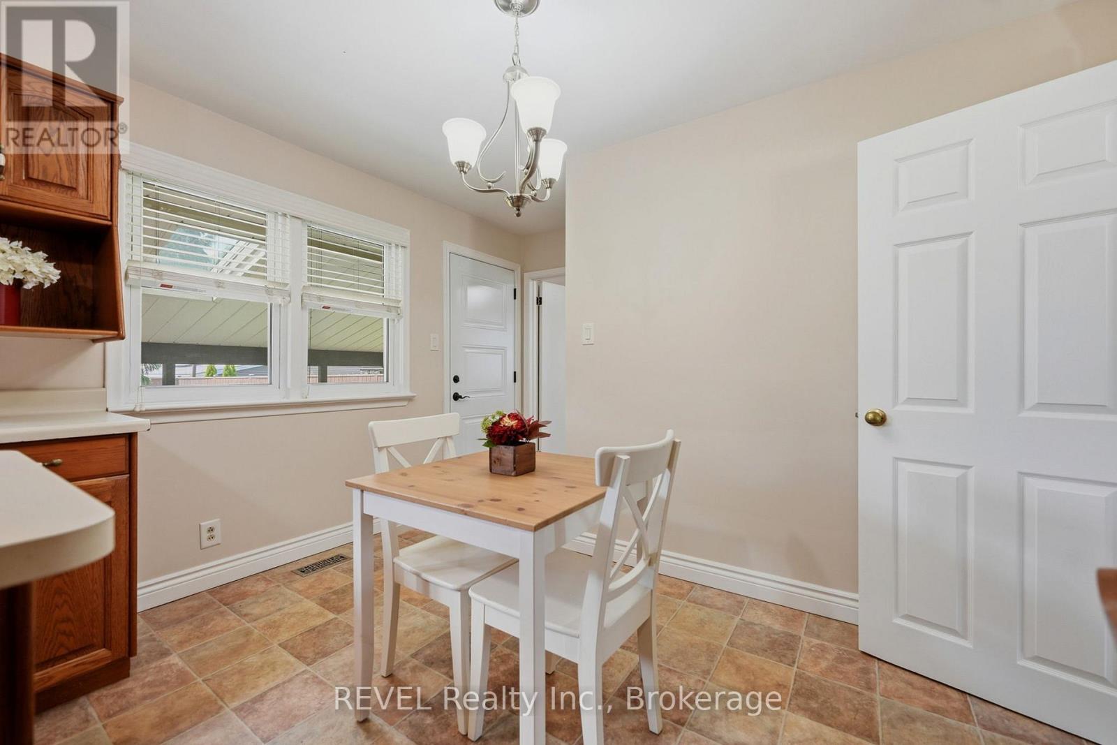 5 Greenhill Drive, Thorold, Ontario  L2V 1W4 - Photo 12 - X13463016