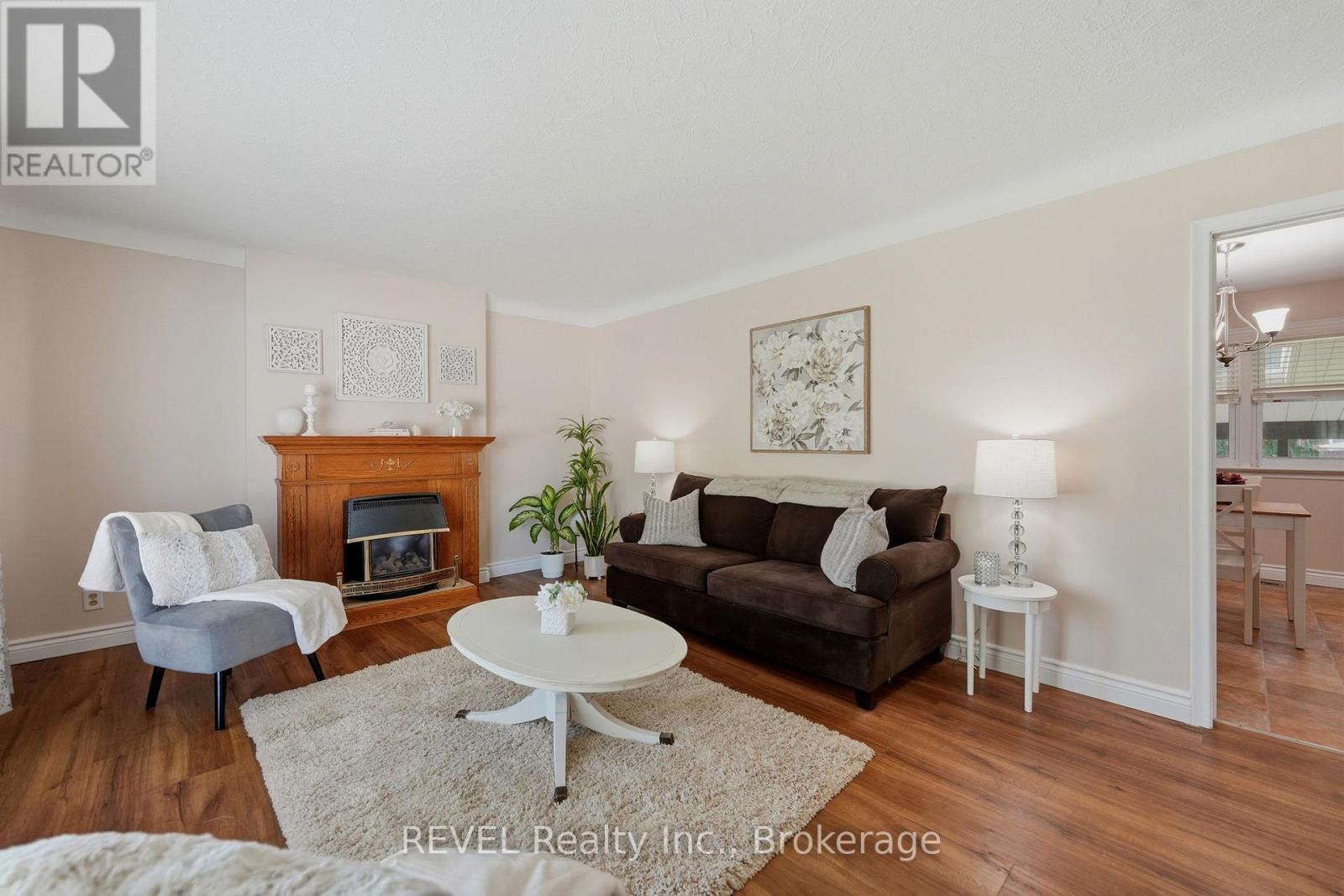 5 Greenhill Drive, Thorold, Ontario  L2V 1W4 - Photo 2 - X13463016
