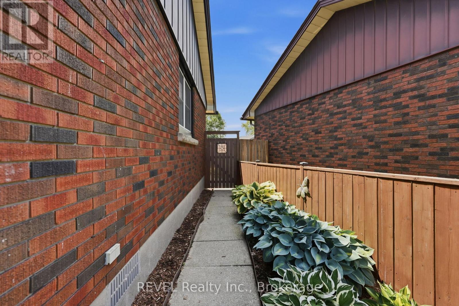 5 Greenhill Drive, Thorold, Ontario  L2V 1W4 - Photo 28 - X13463016