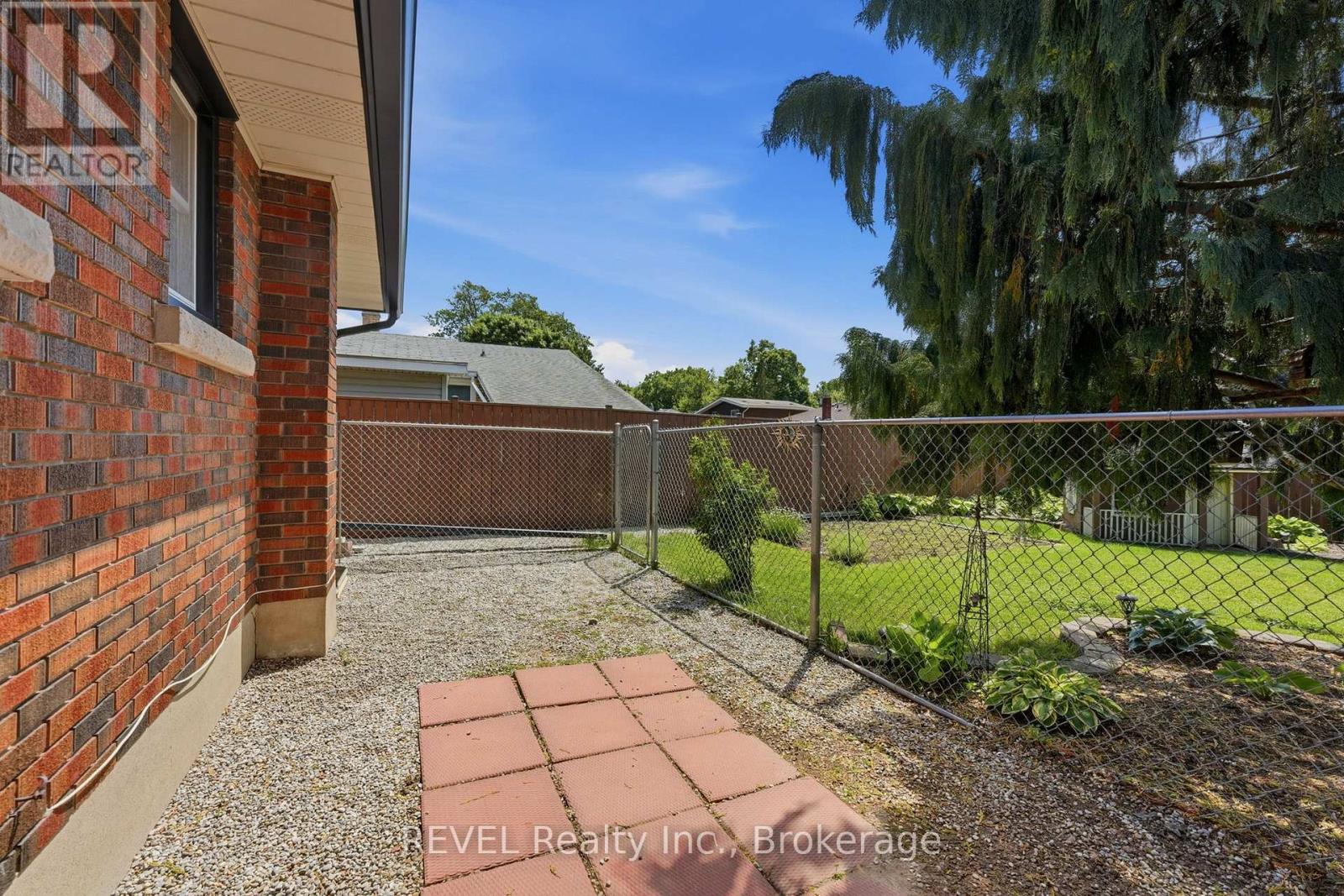 5 Greenhill Drive, Thorold, Ontario  L2V 1W4 - Photo 36 - X13463016