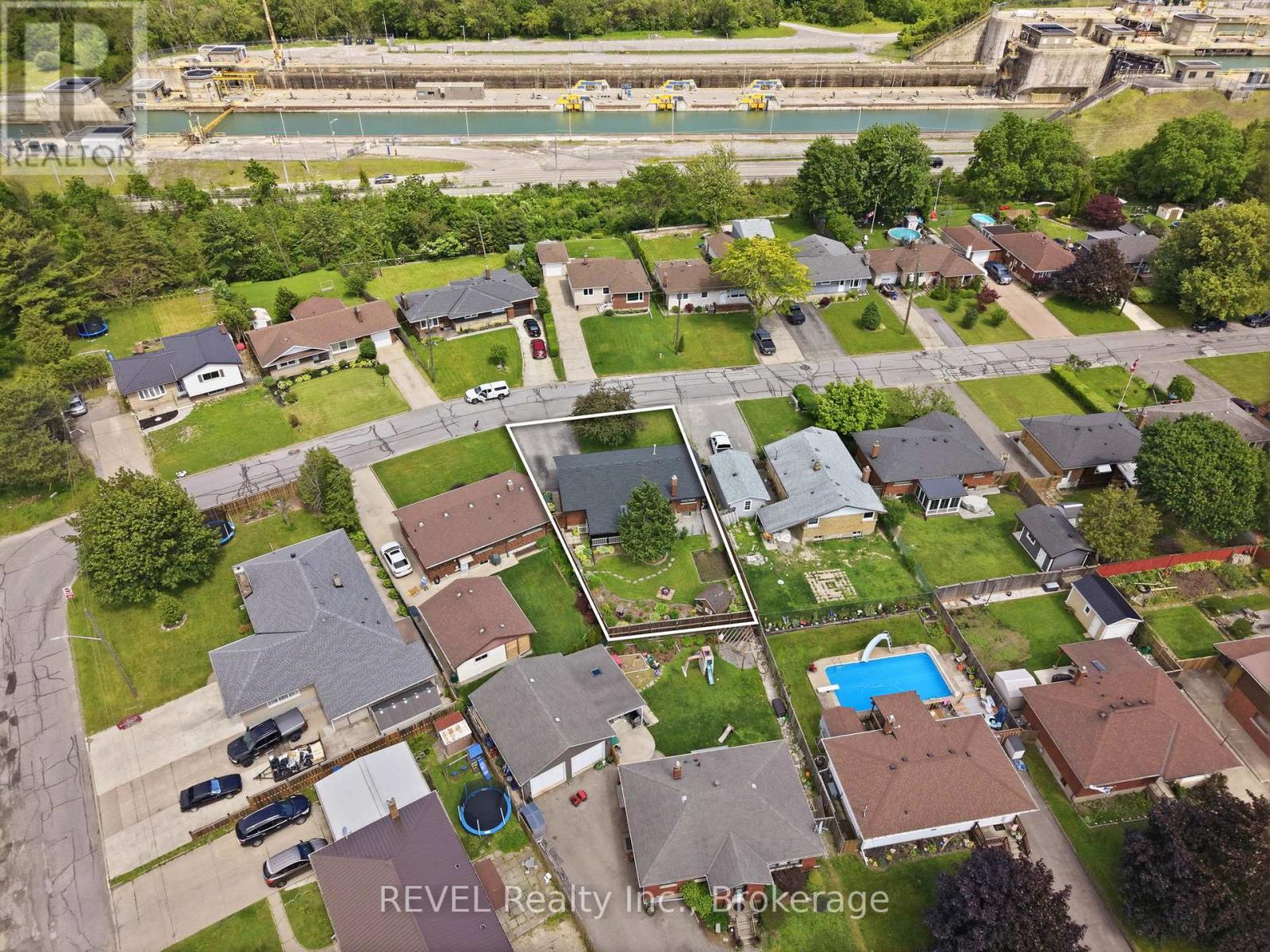 5 Greenhill Drive, Thorold, Ontario  L2V 1W4 - Photo 40 - X13463016
