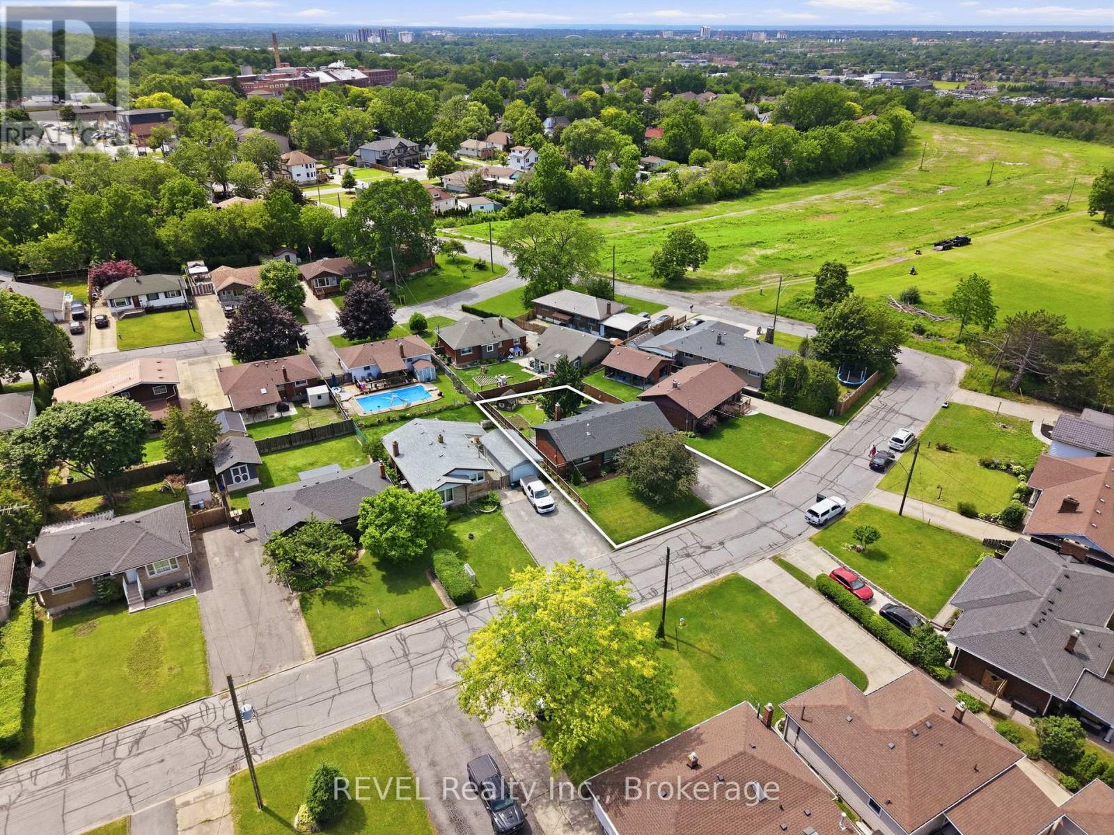 5 Greenhill Drive, Thorold, Ontario  L2V 1W4 - Photo 41 - X13463016
