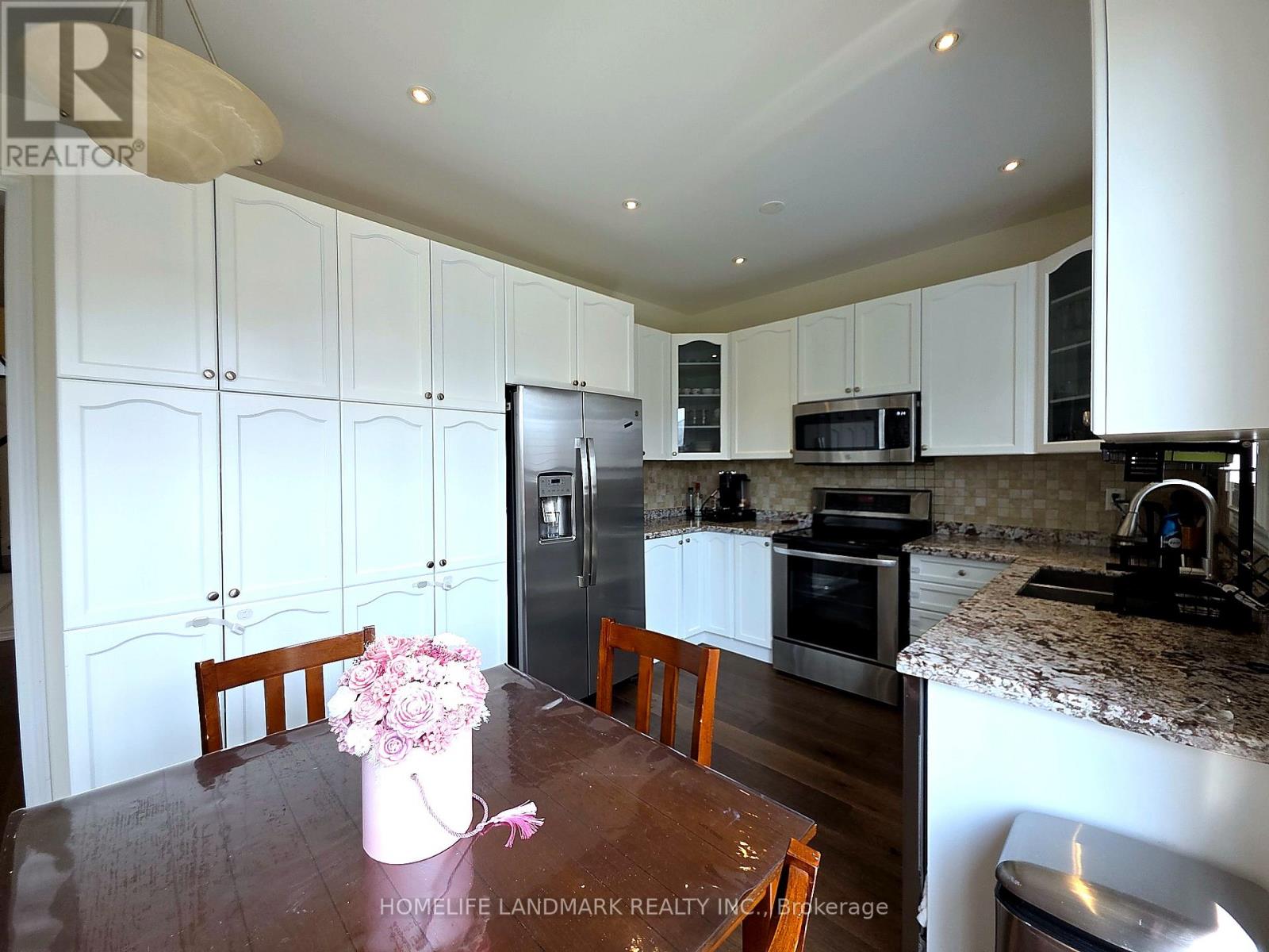 41 Mansard Drive, Richmond Hill, Ontario  L4E 0L7 - Photo 14 - N13147262