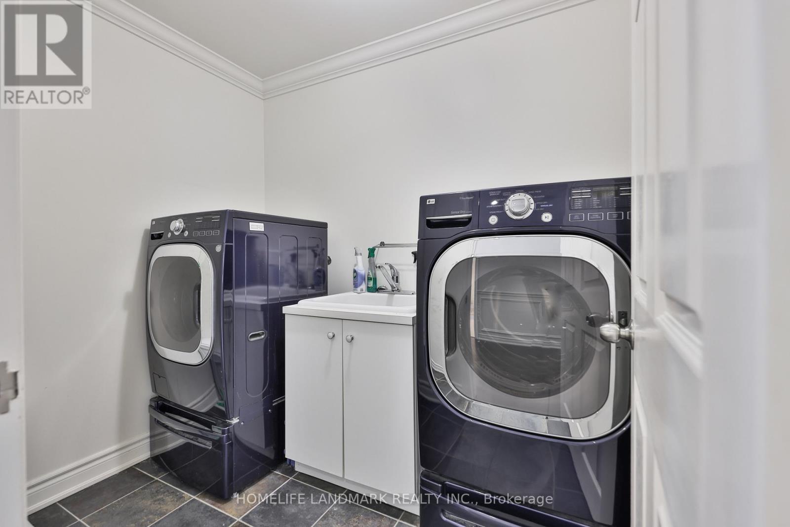 112 Kingsway Crescent, Toronto, Ontario  M8X 2R9 - Photo 23 - W13440388
