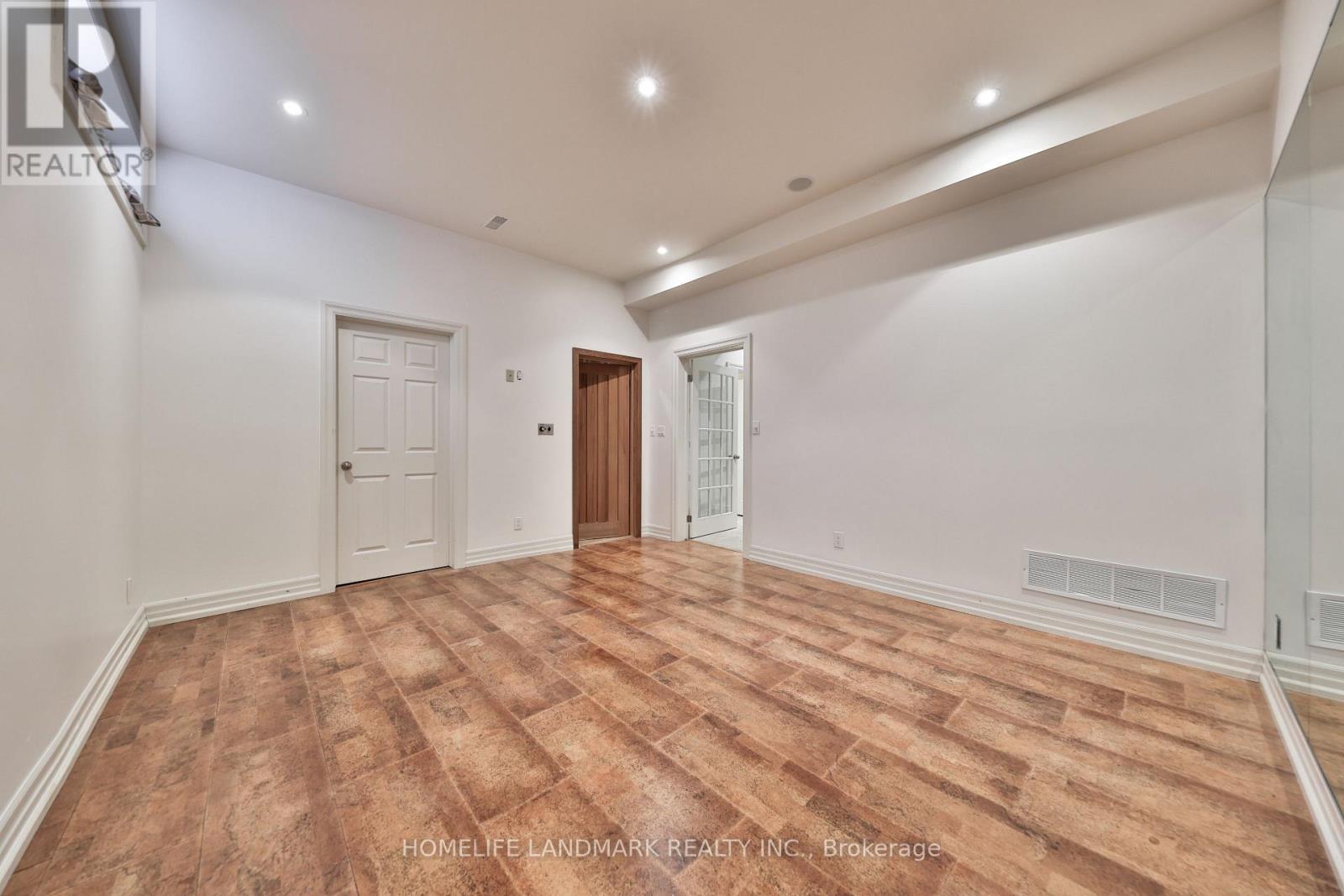 112 Kingsway Crescent, Toronto, Ontario  M8X 2R9 - Photo 29 - W13440388