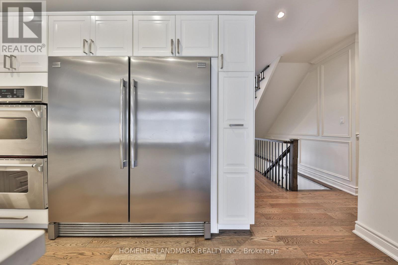112 Kingsway Crescent, Toronto, Ontario  M8X 2R9 - Photo 11 - W13440388