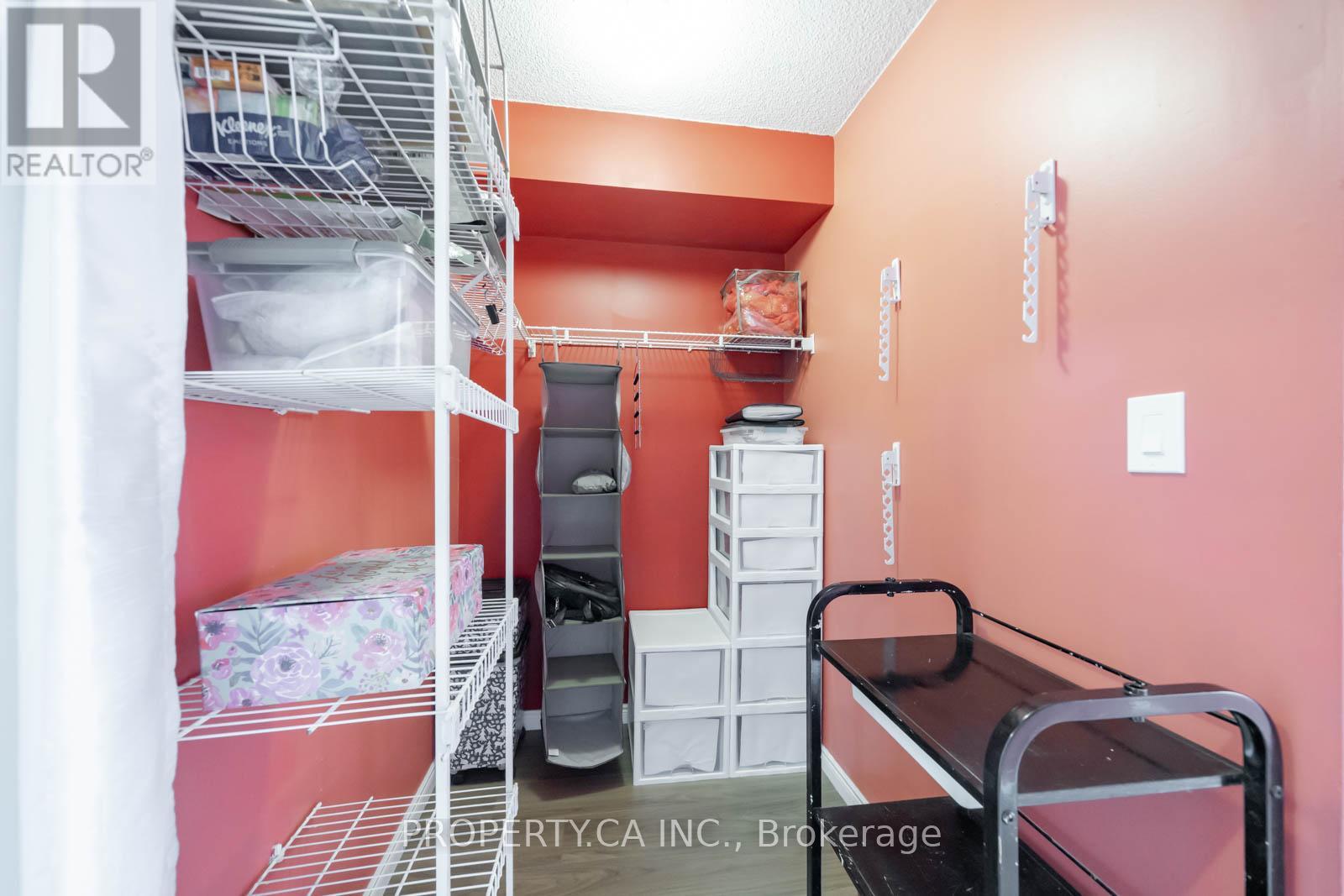 1115 - 135 Hillcrest Avenue, Mississauga, Ontario  L5B 4B1 - Photo 13 - W13460702