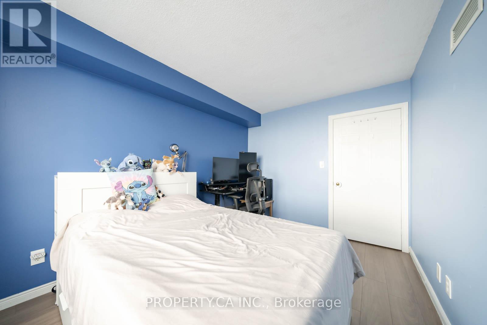 1115 - 135 Hillcrest Avenue, Mississauga, Ontario  L5B 4B1 - Photo 14 - W13460702