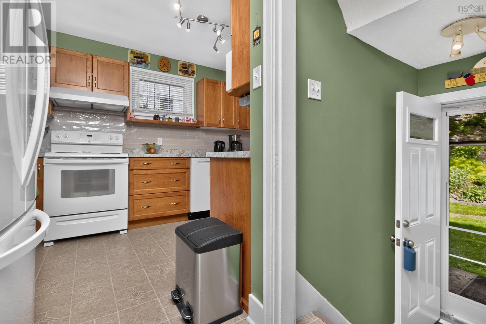 48 Old Ferry Road, Dartmouth, Nova Scotia  B2Y 2E7 - Photo 33 - 202614767
