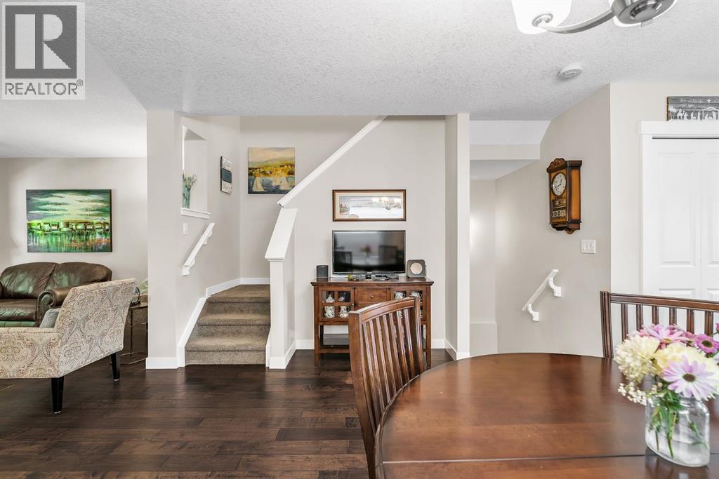 96 Legacy View Se, Calgary, Alberta  T2X 2C3 - Photo 17 - A2319758