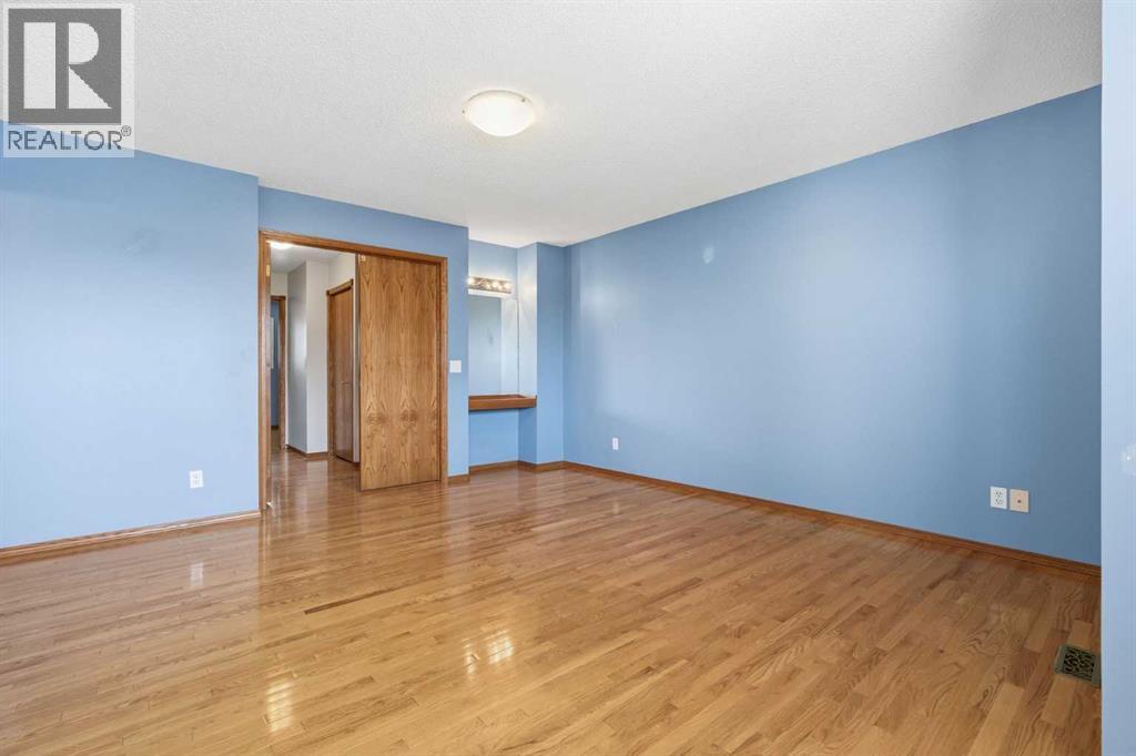 201 Sierra Morena Circle Sw, Calgary, Alberta  T3H 2W8 - Photo 23 - A2321592