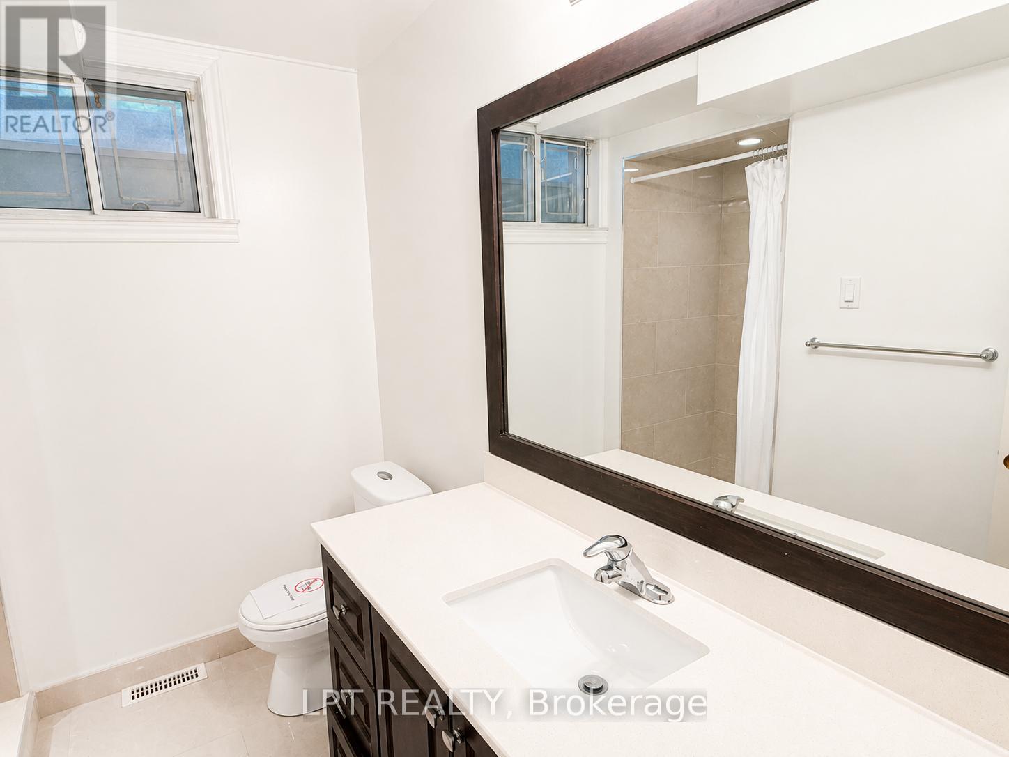 3 Oxbow Road, Toronto, Ontario M3B 1Z9 - Photo 14 - C13462798