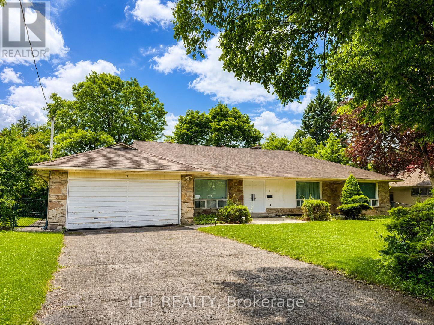 3 Oxbow Road, Toronto, Ontario M3B 1Z9 - Photo 2 - C13462798