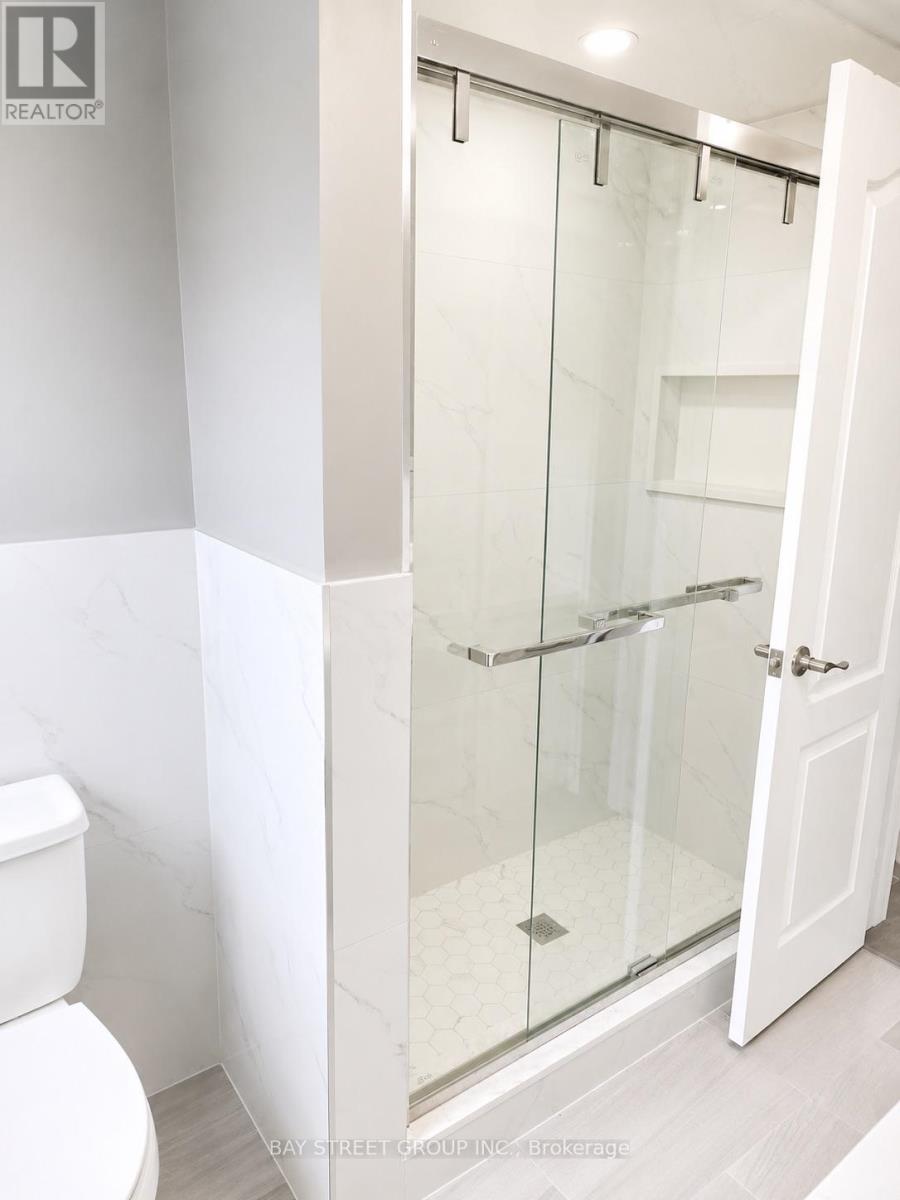 319 Clinton Street, Toronto, Ontario  M6G 2Y7 - Photo 11 - C13462868