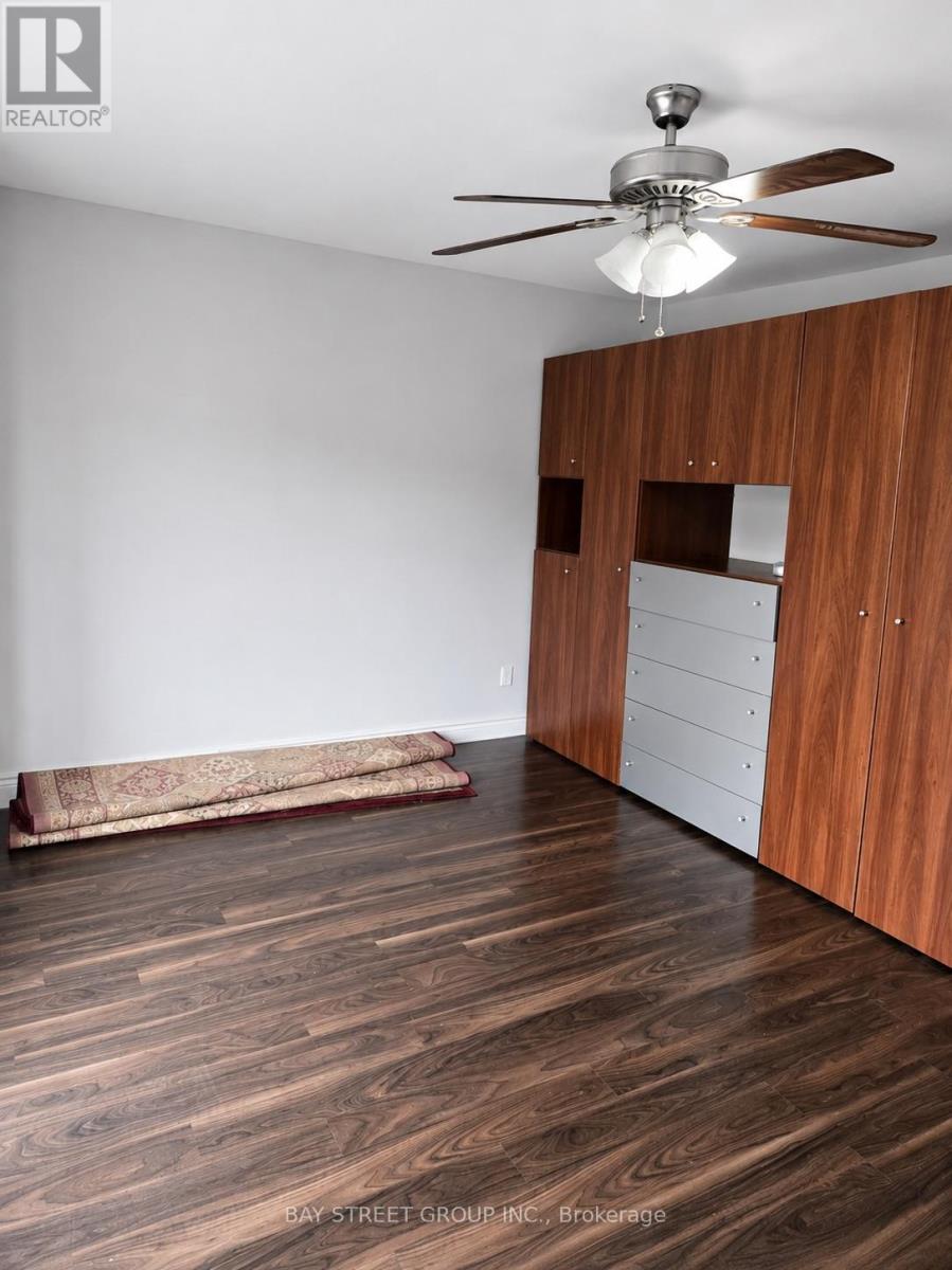 319 Clinton Street, Toronto, Ontario  M6G 2Y7 - Photo 6 - C13462868