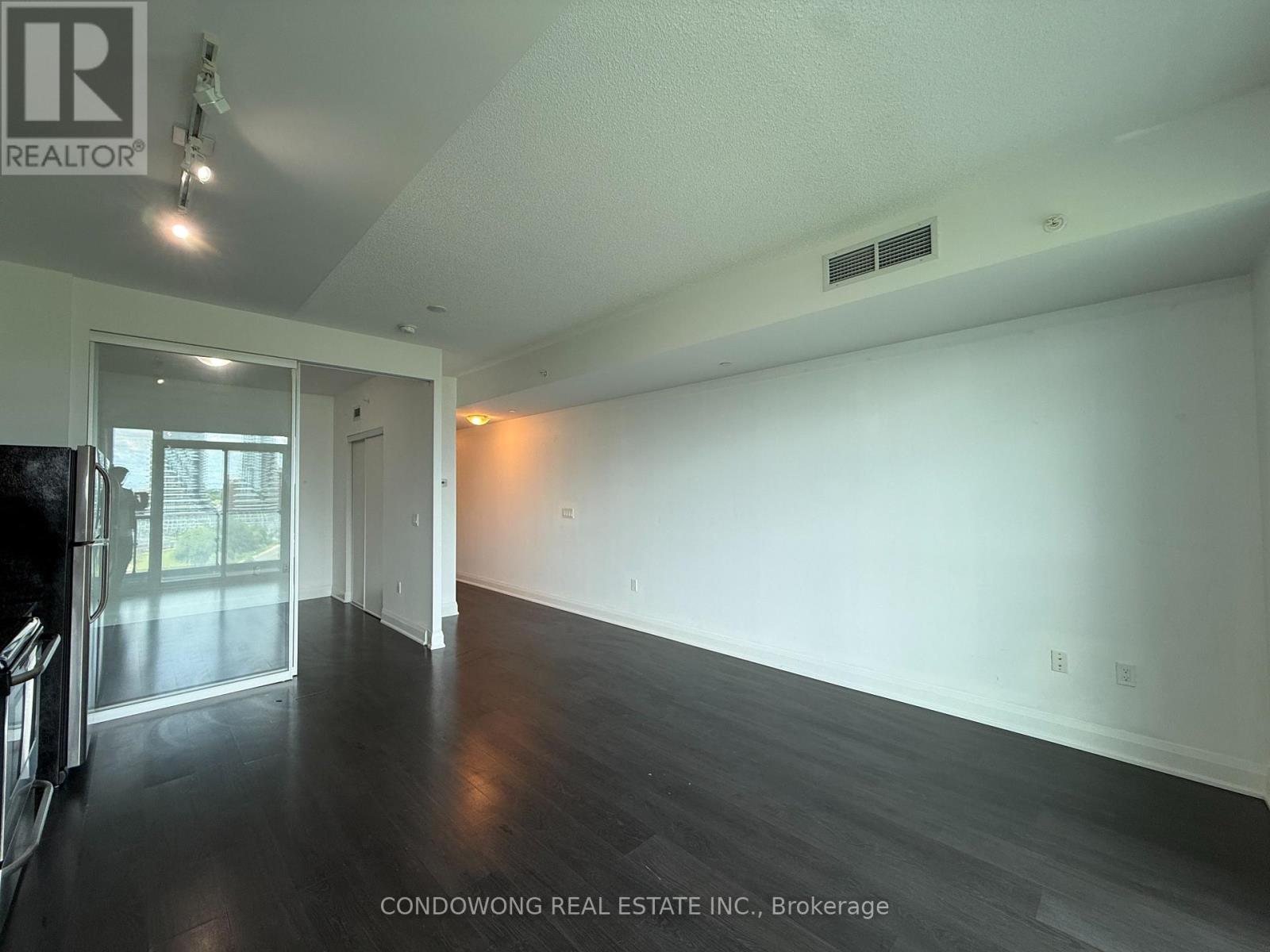1418 - 160 Vanderhoof Avenue, Toronto, Ontario  M4G 0B7 - Photo 4 - C13462898