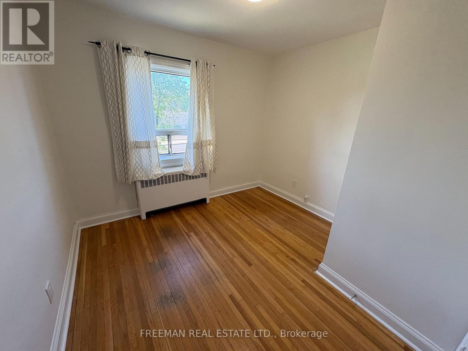 535 Lawrence Avenue W, Toronto, Ontario M6A 1A3 - Photo 13 - C13463080