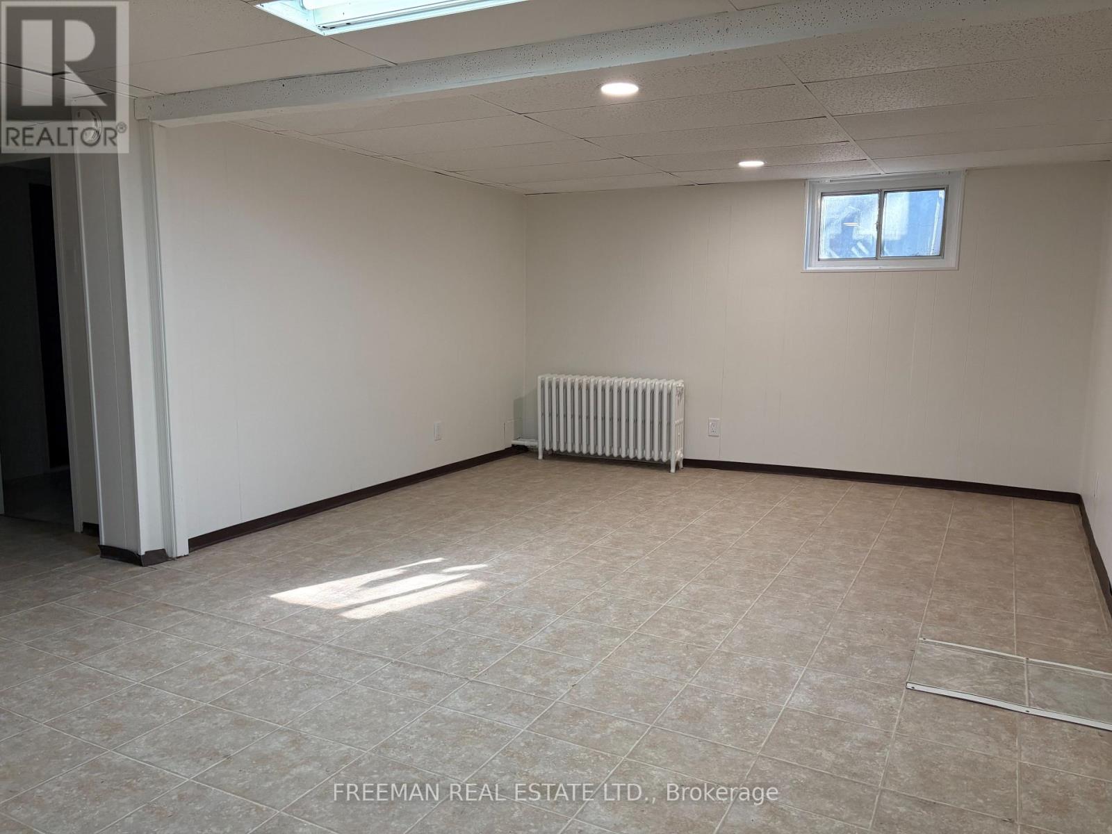 535 Lawrence Avenue W, Toronto, Ontario M6A 1A3 - Photo 8 - C13463080