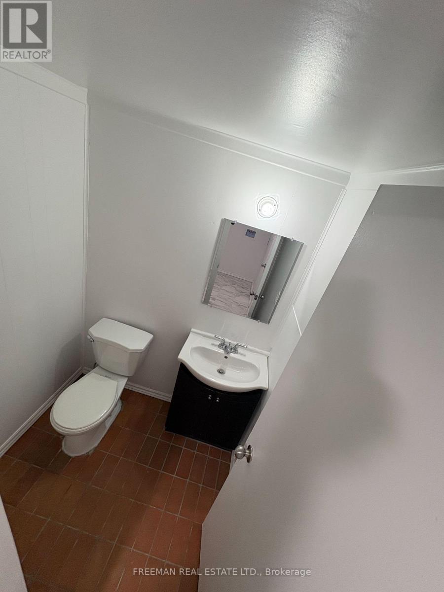 535 Lawrence Avenue W, Toronto, Ontario M6A 1A3 - Photo 9 - C13463080