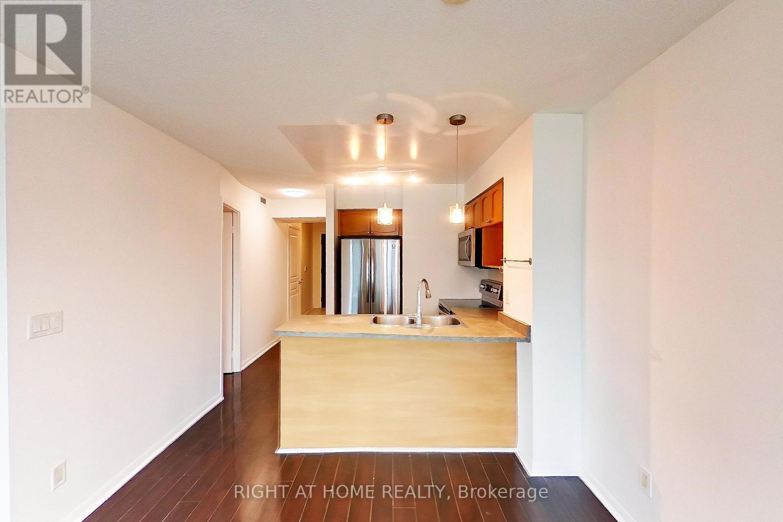 1813 - 18 Yonge Street, Toronto, Ontario M5E 1Z8 - Photo 14 - C13463086
